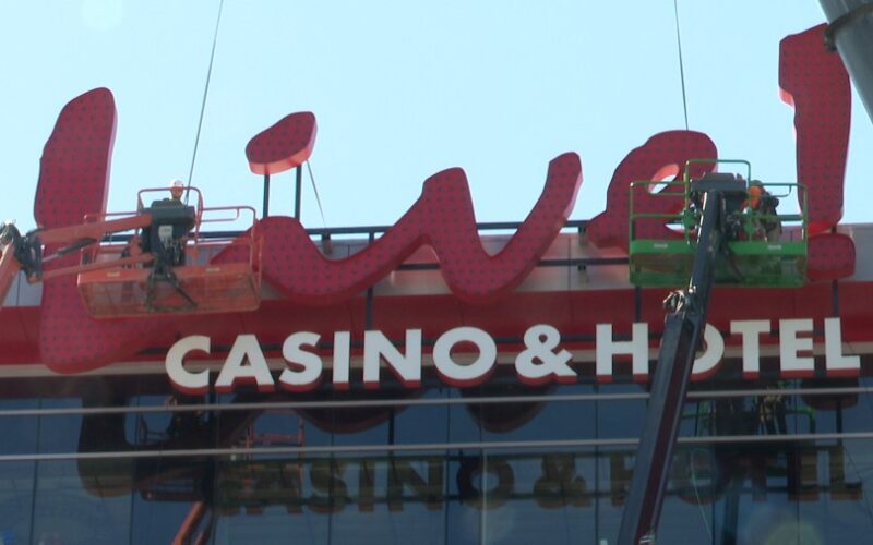 Trademark logo goes up at Live! Casino and Hotel in Bossier City